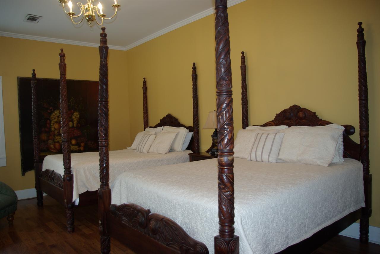 Twin Oaks Inn נאטשז מראה חיצוני תמונה