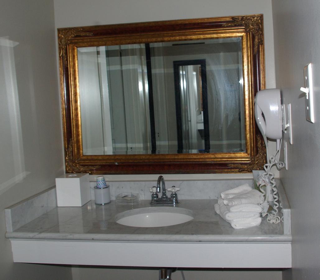 Twin Oaks Inn נאטשז חדר תמונה