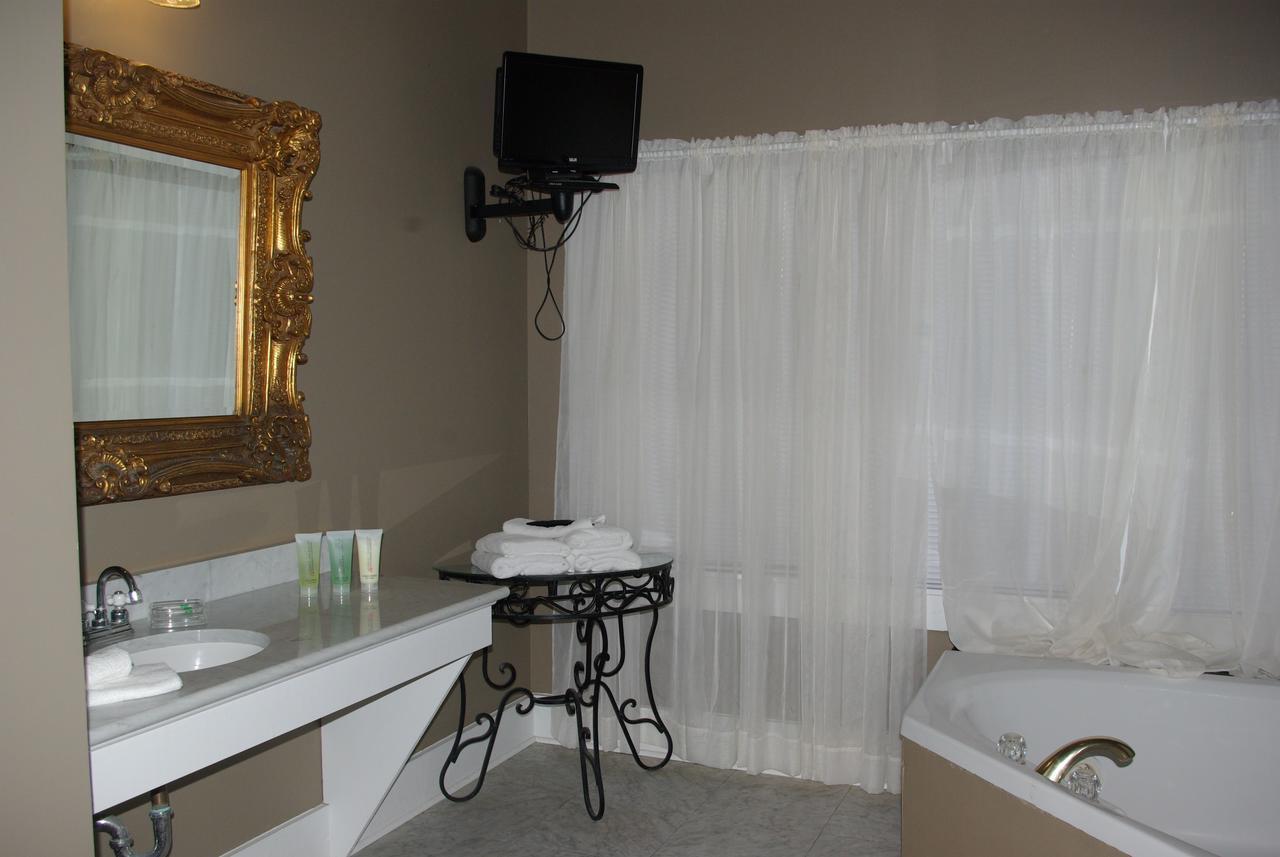 Twin Oaks Inn נאטשז חדר תמונה